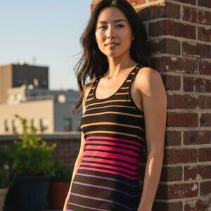 3/25$ - Robe sans manche Dynamite femme Small P noire lignée rose violet beige